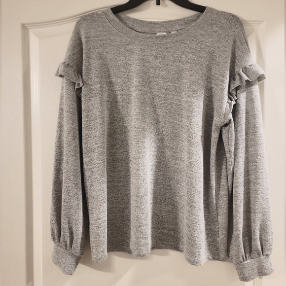 Gap softspun ruffle long sleeve - Picture 2 of 4